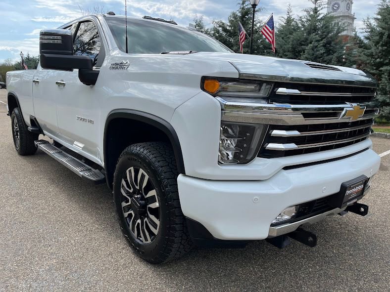 Used 2020 Chevrolet Silverado 3500 High Country w/ Technology Package image 38