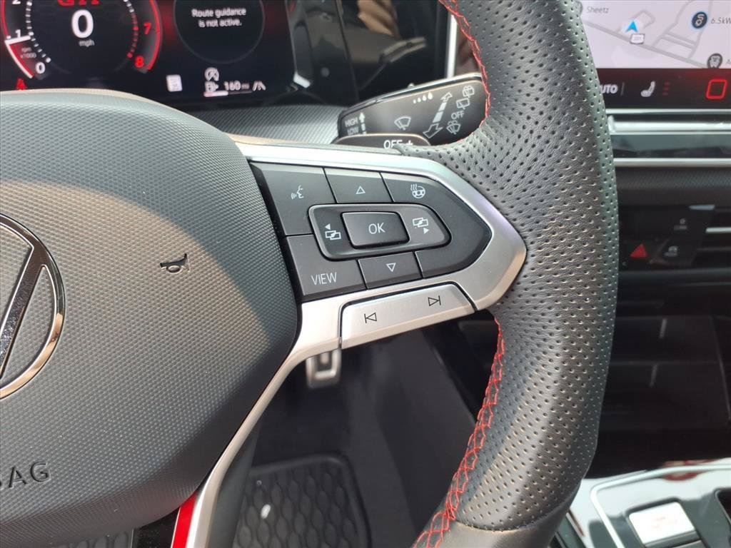Used 2025 Volkswagen GTI SE FWD image 19