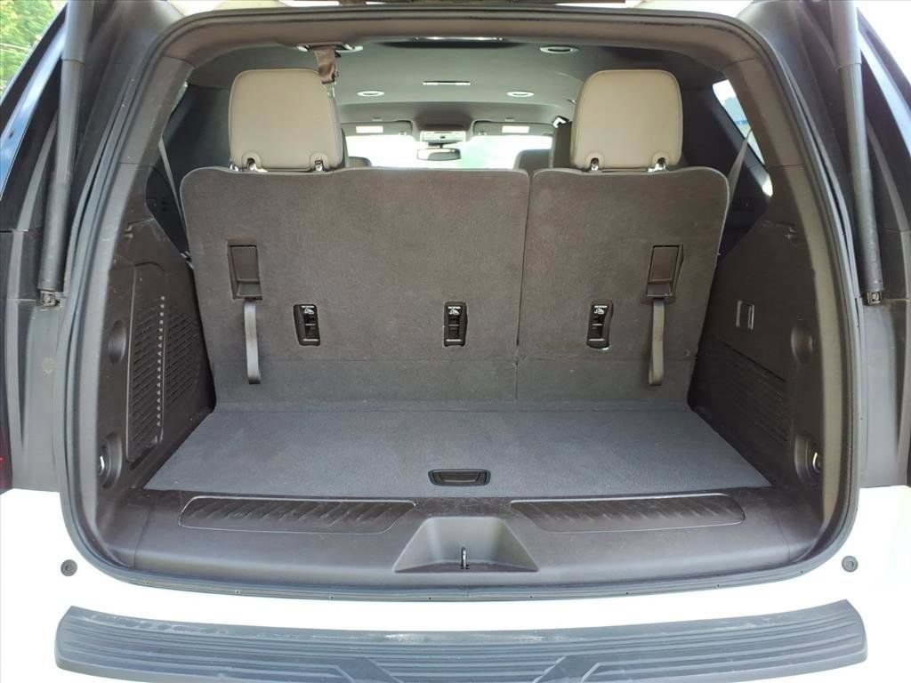 Used 2024 GMC Yukon SLT AWD/4WD image 14