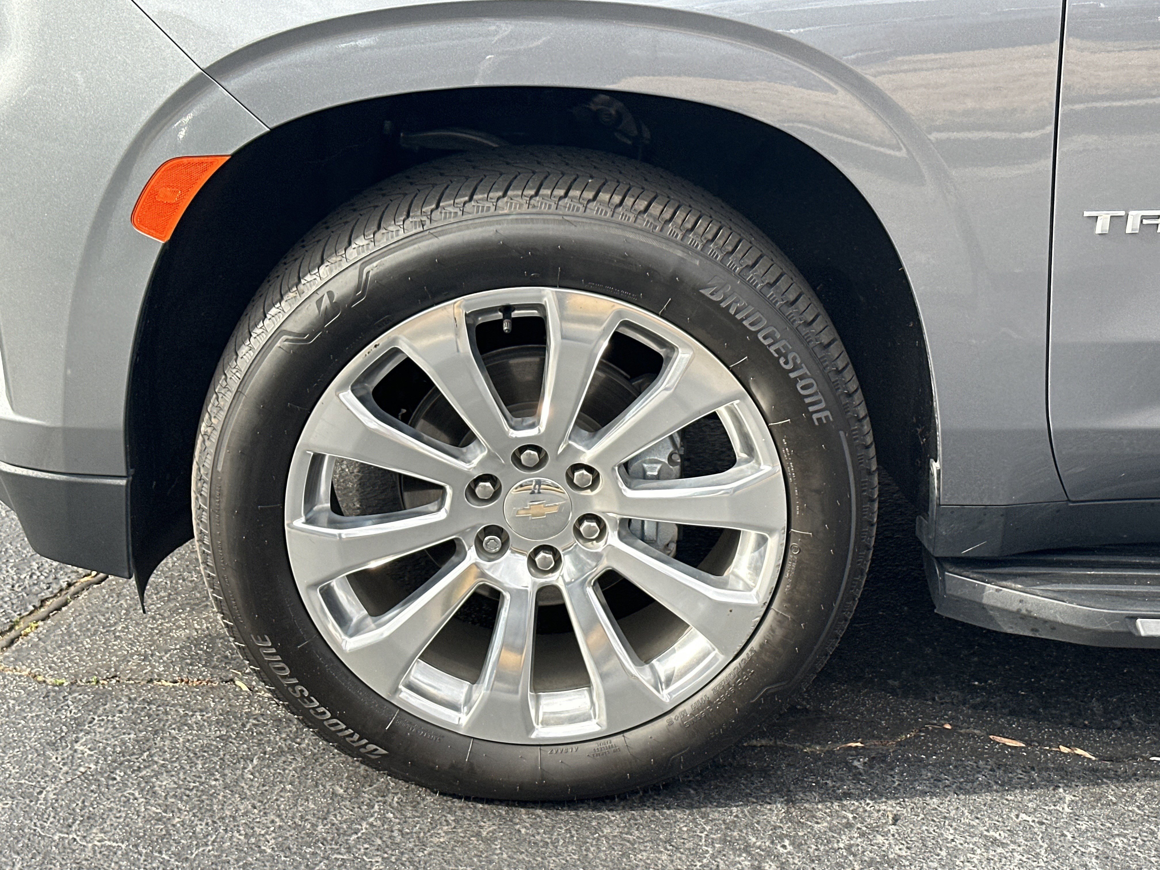 Used 2021 Chevrolet Tahoe Premier w/ Premium Package image 14