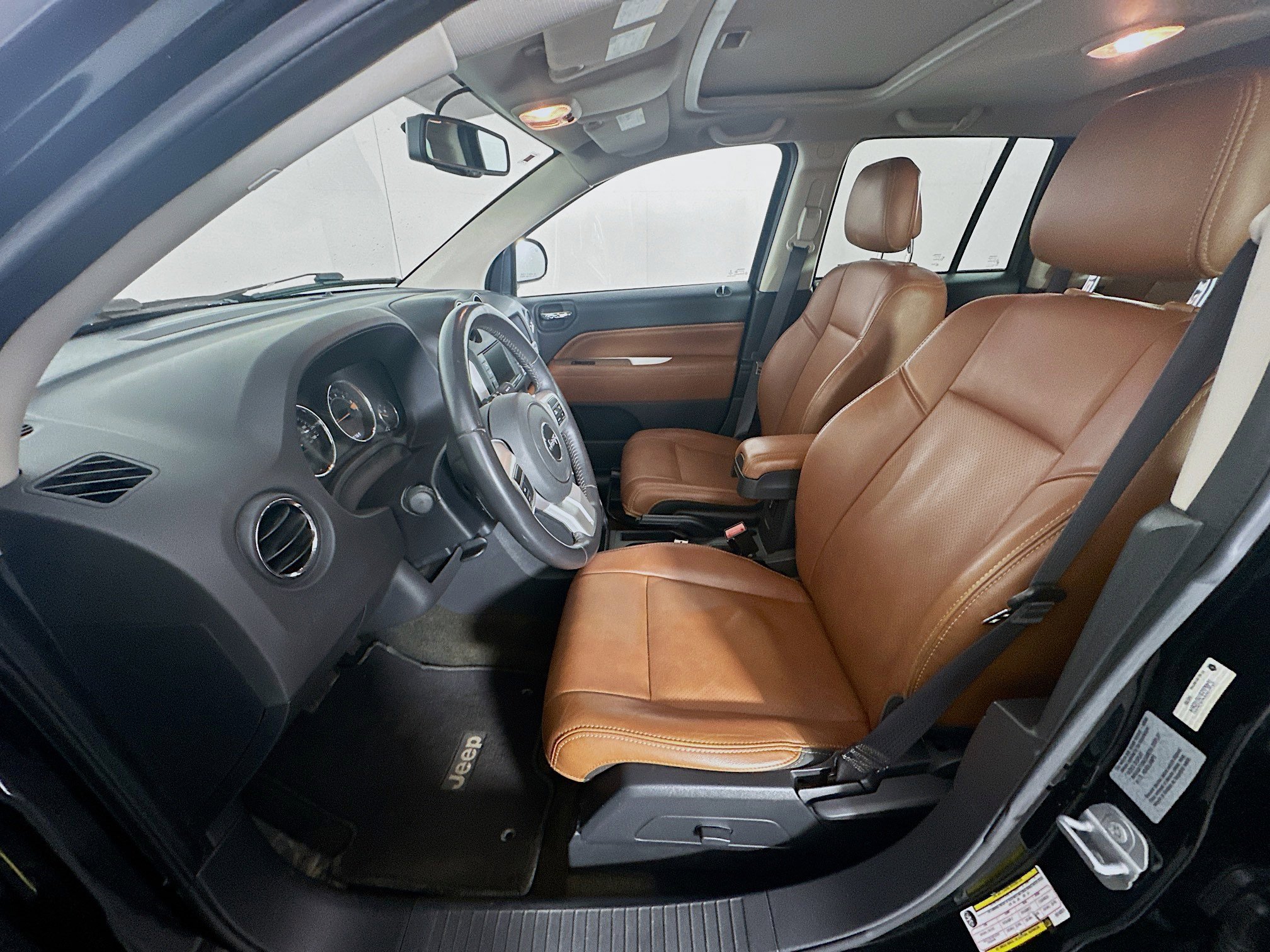 Used 2017 Jeep Compass High Altitude image 13