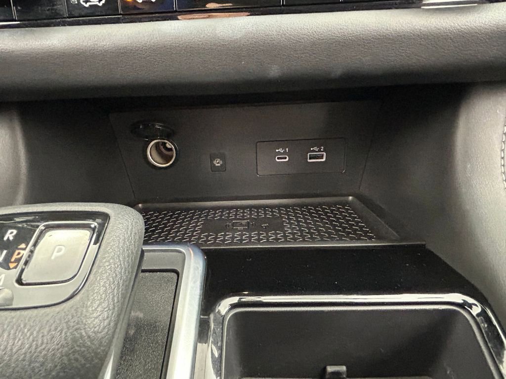 Used 2024 Nissan Pathfinder SL w/ SL Premium Package image 33