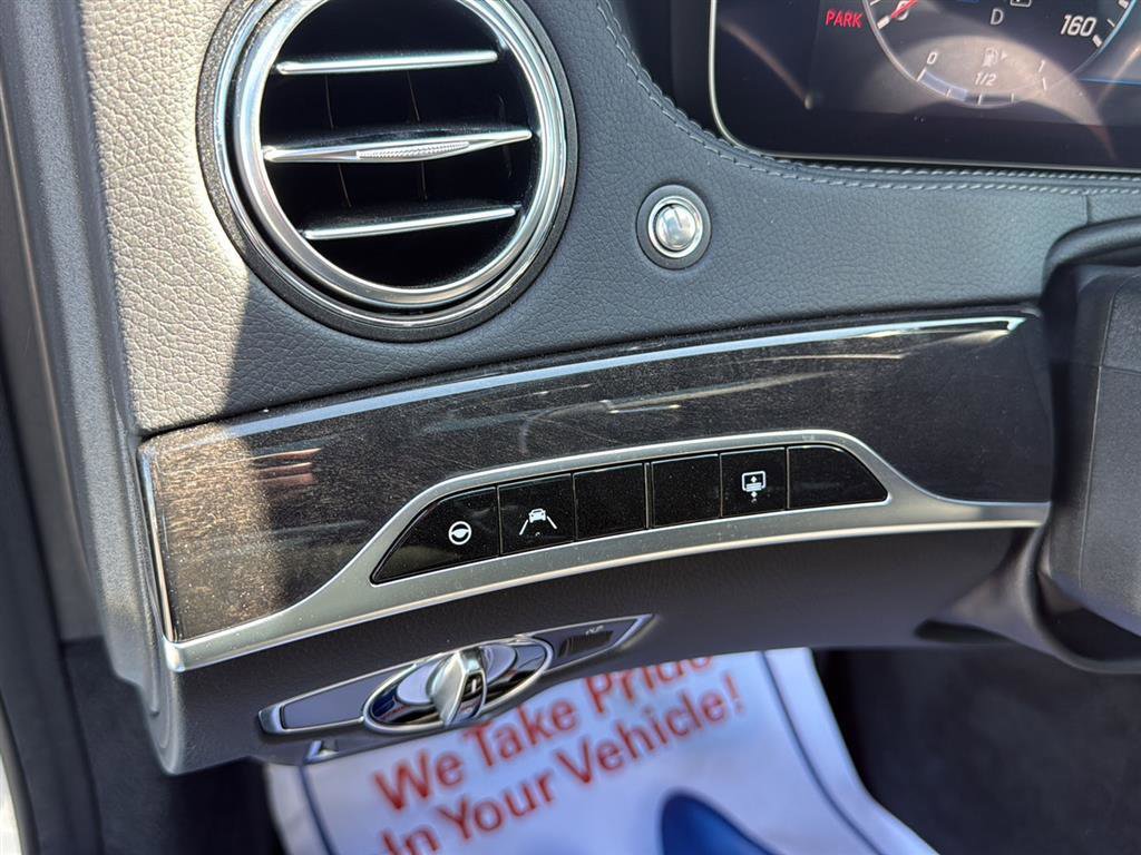 Used 2019 Mercedes-Benz S 560 Sedan image 17