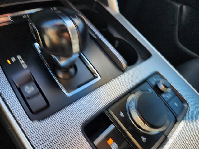 Used 2024 MAZDA CX-90 3.3 Turbo w/ Preferred Plus image 19