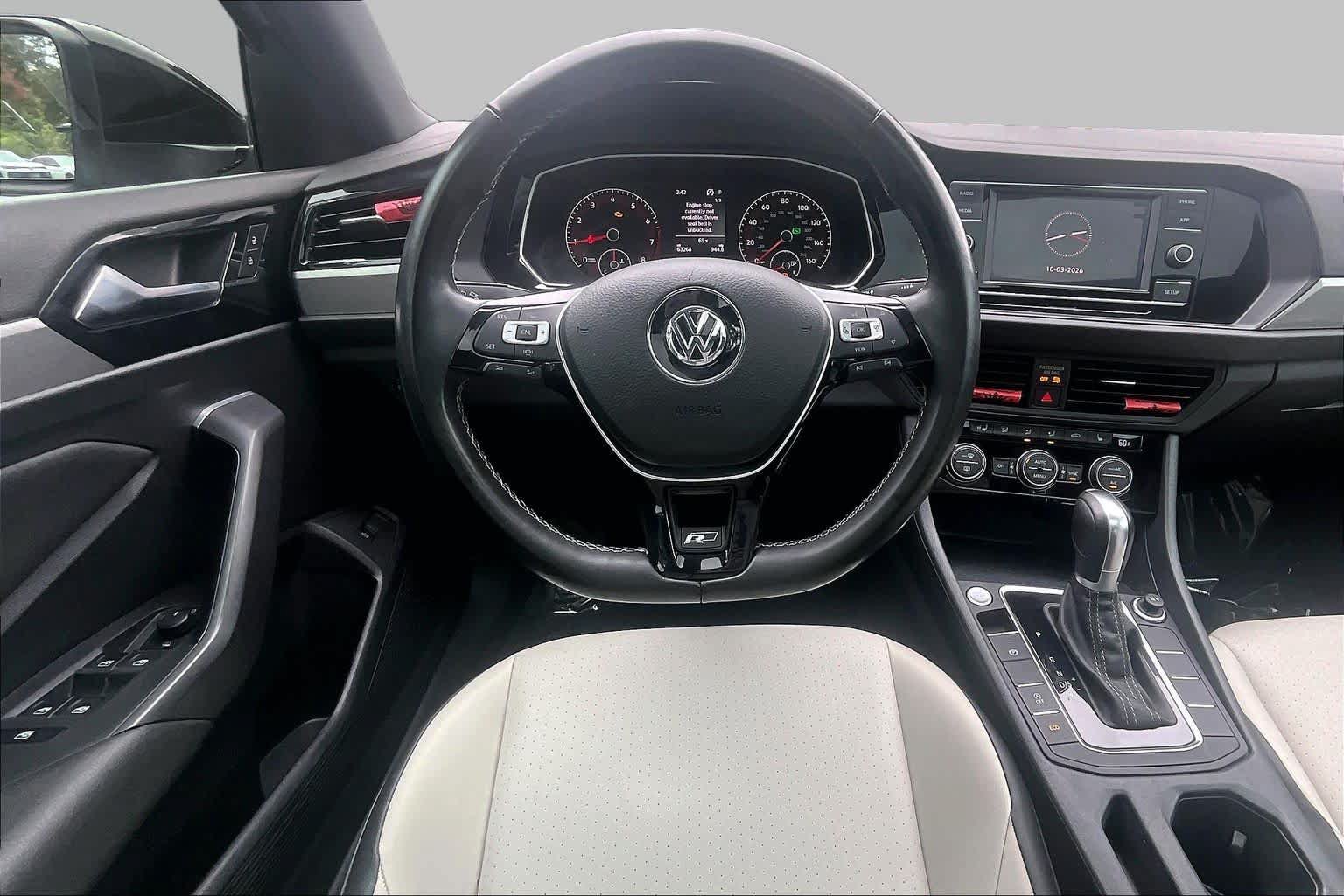Used 2019 Volkswagen Jetta R-Line w/ R-Line Cold Weather Package FWD image 6