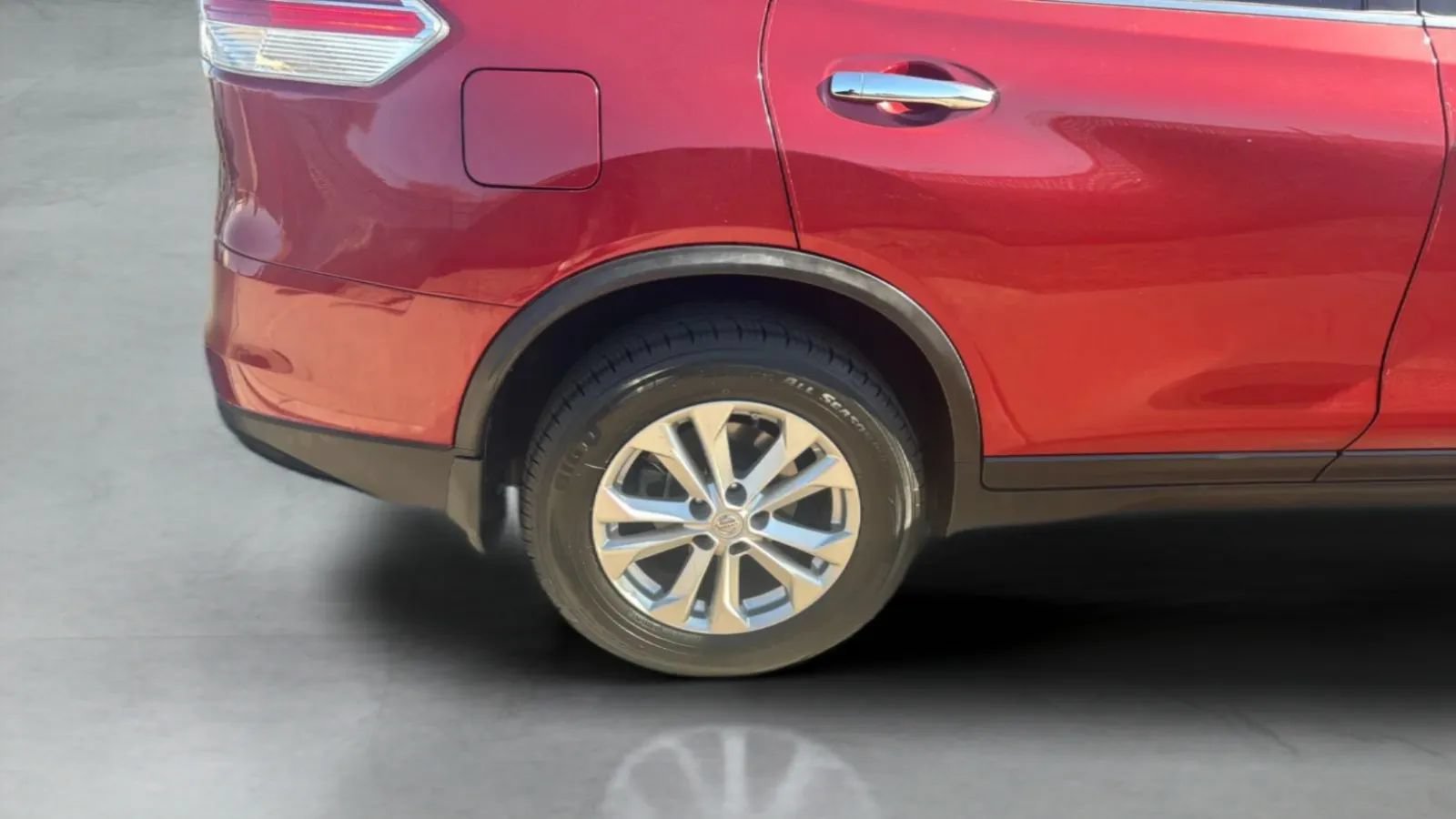 Used 2016 Nissan Rogue SV FWD image 42