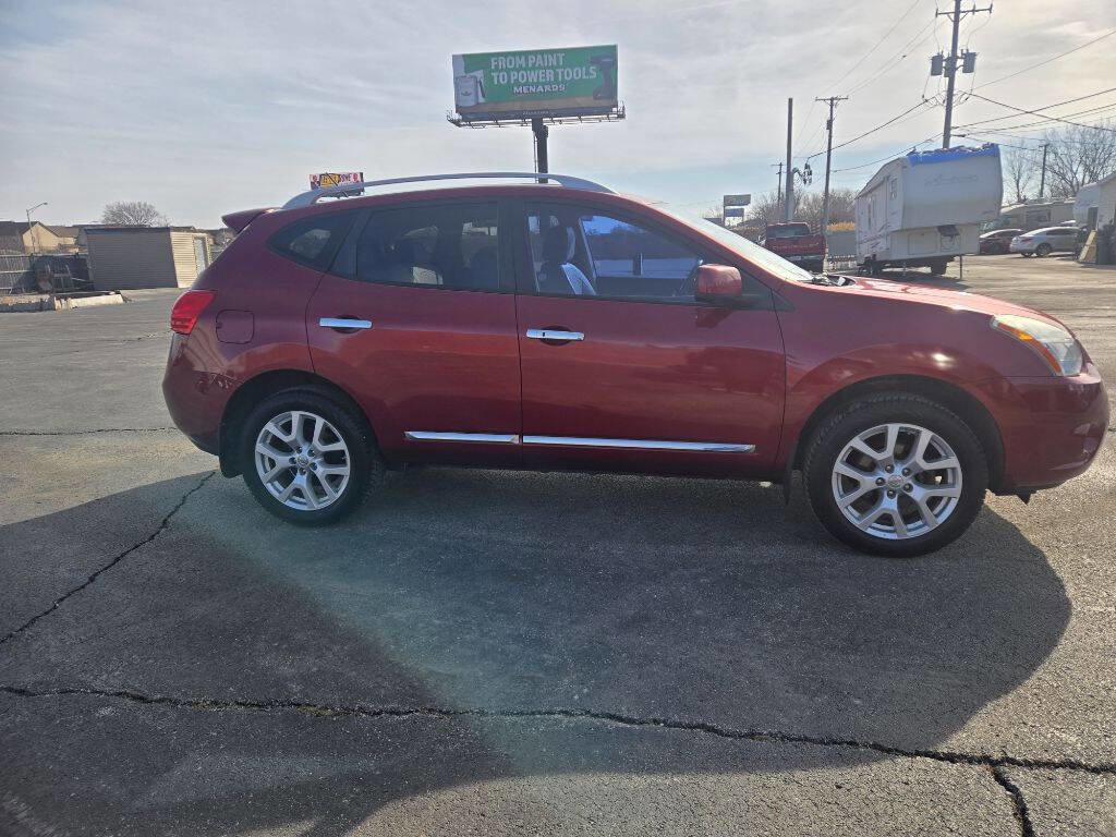 Used 2012 Nissan Rogue SL image 2
