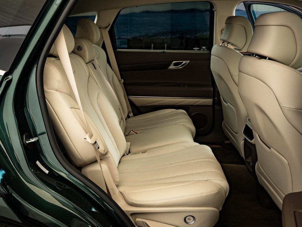 Used 2023 Genesis GV80 3.5T image 36