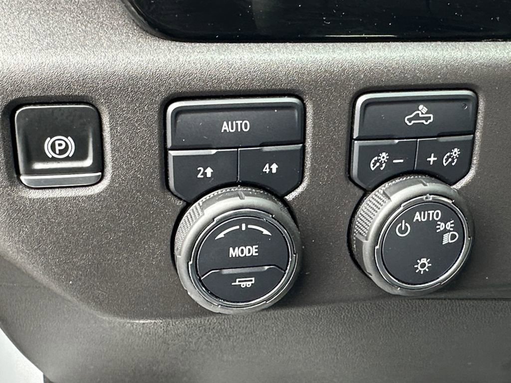 Used 2024 Chevrolet Silverado 1500 LT image 20