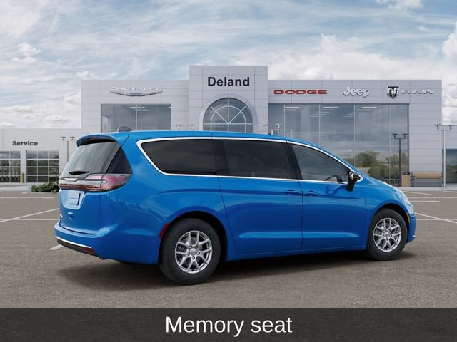 New 2026 Chrysler Pacifica Select FWD image 6