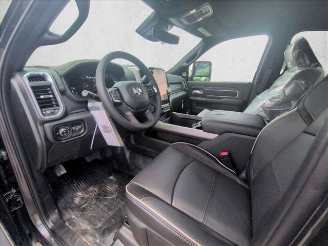 New 2026 RAM 4500 4x4 Crew Cab DRW w/ Laramie Trim Package image 3