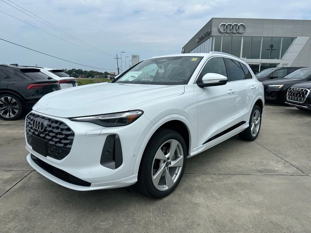 New 2025 Audi Q5 Premium Plus w/ Premium Plus