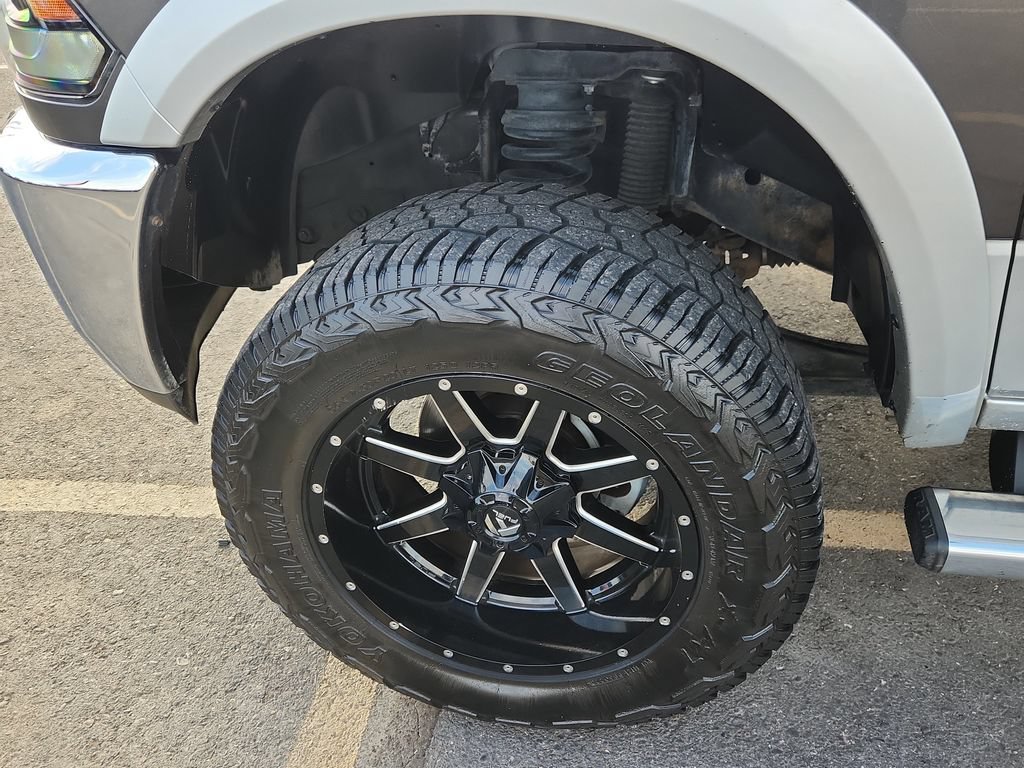 Used 2014 RAM 3500 Laramie w/ Cold Weather Group AWD/4WD image 19