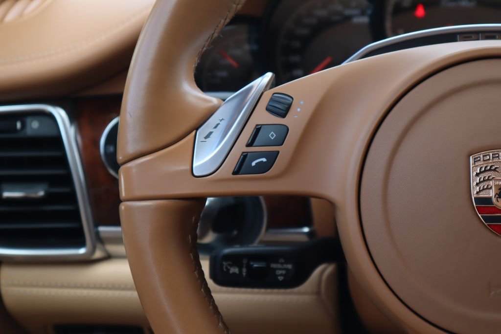 Used 2014 Porsche Panamera Turbo image 11