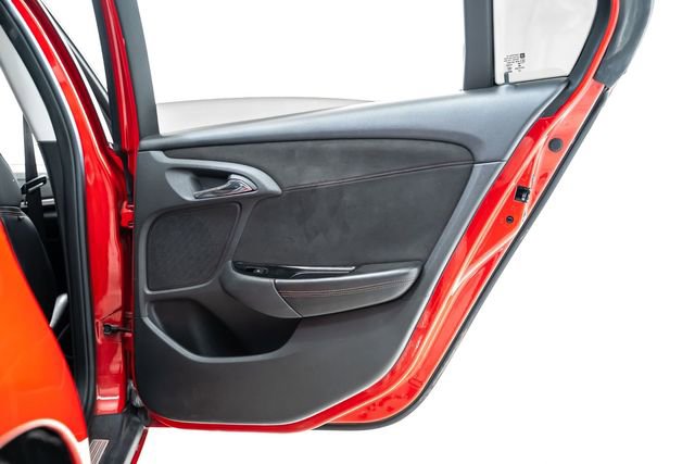 Used 2015 Chevrolet SS image 24