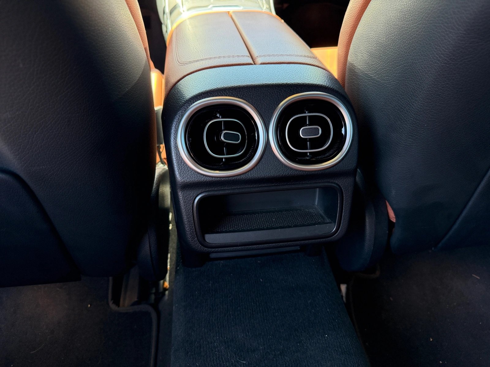 Certified 2022 Mercedes-Benz C 300 4MATIC Sedan image 21
