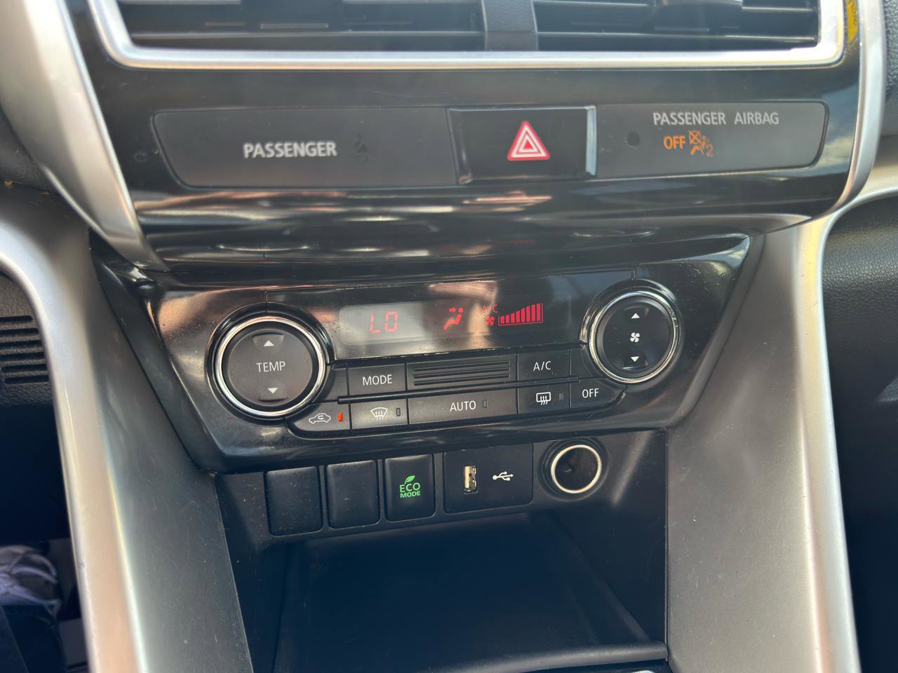 Used 2020 Mitsubishi Eclipse Cross ES image 24