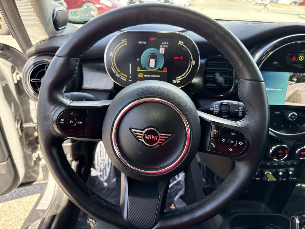 Used 2022 MINI Cooper SE FWD image 31