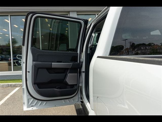 New 2026 Ford F250 Lariat w/ Black Appearance Package AWD/4WD image 57