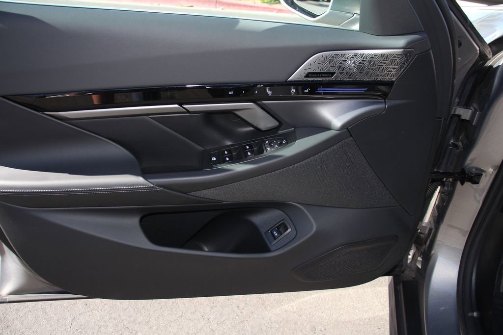 Used 2025 BMW 530i image 22