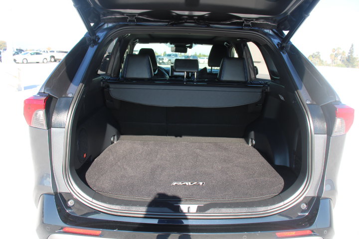 Used 2019 Toyota RAV4 XSE AWD/4WD image 15