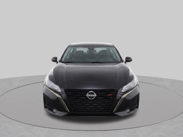 Used 2023 Nissan Altima 2.5 SR FWD image 5
