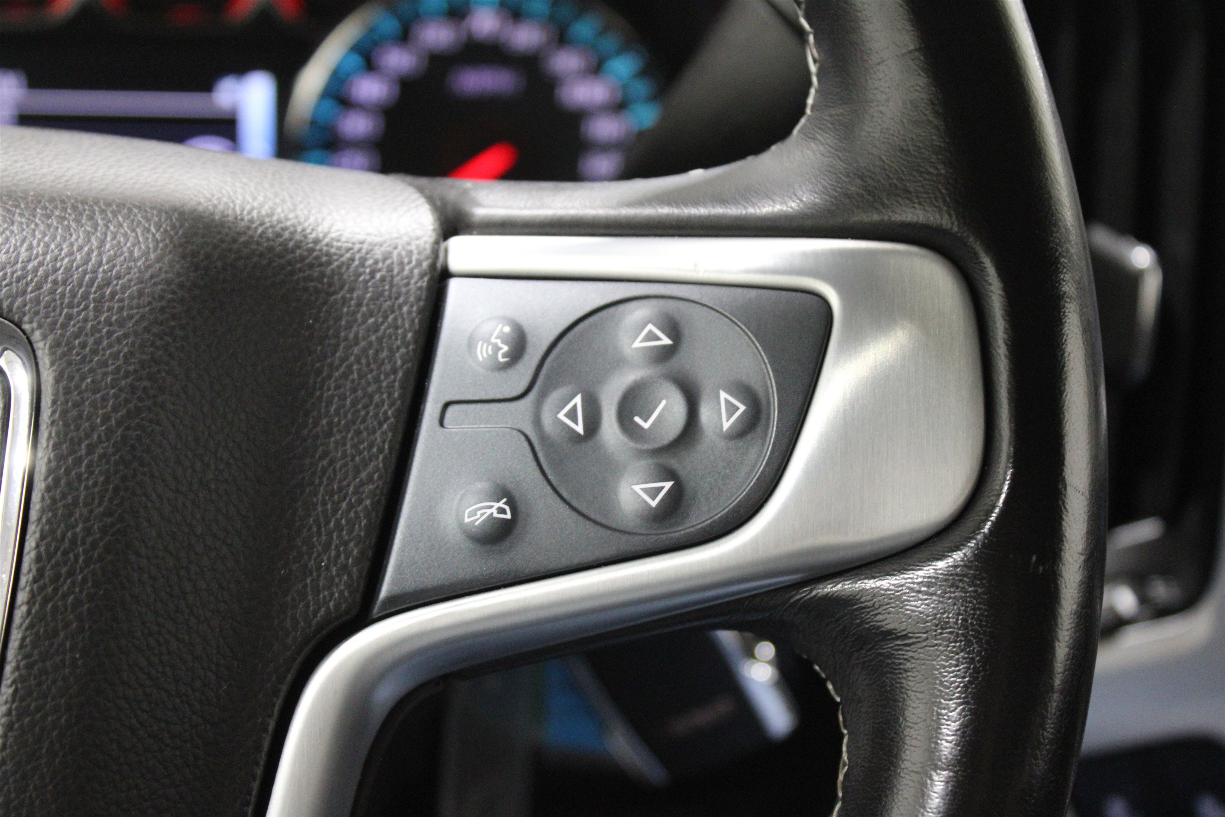 Used 2018 GMC Sierra 1500 SLT w/ SLT Premium Package image 12