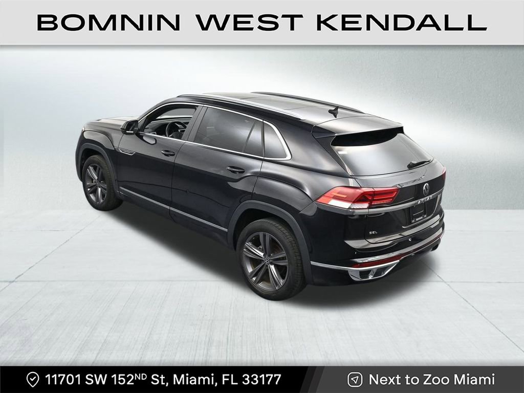 Used 2022 Volkswagen Atlas Cross Sport SEL R-Line image 14
