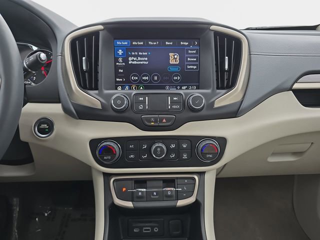 Used 2024 GMC Terrain Denali w/ Denali Premium Package AWD/4WD image 23