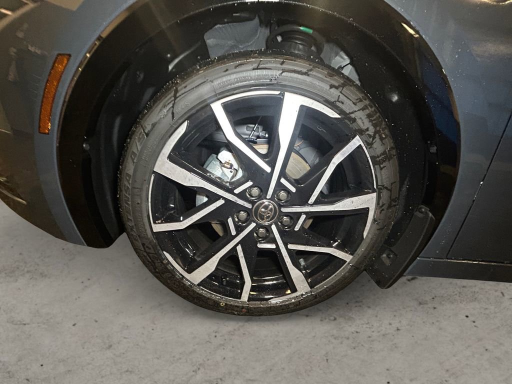 New 2026 Toyota Prius Plug-In Hybrid FWD image 14