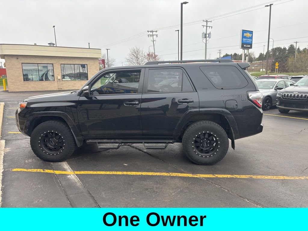 Used 2020 Toyota 4Runner SR5 Premium w/ Moonroof Package AWD/4WD image 1