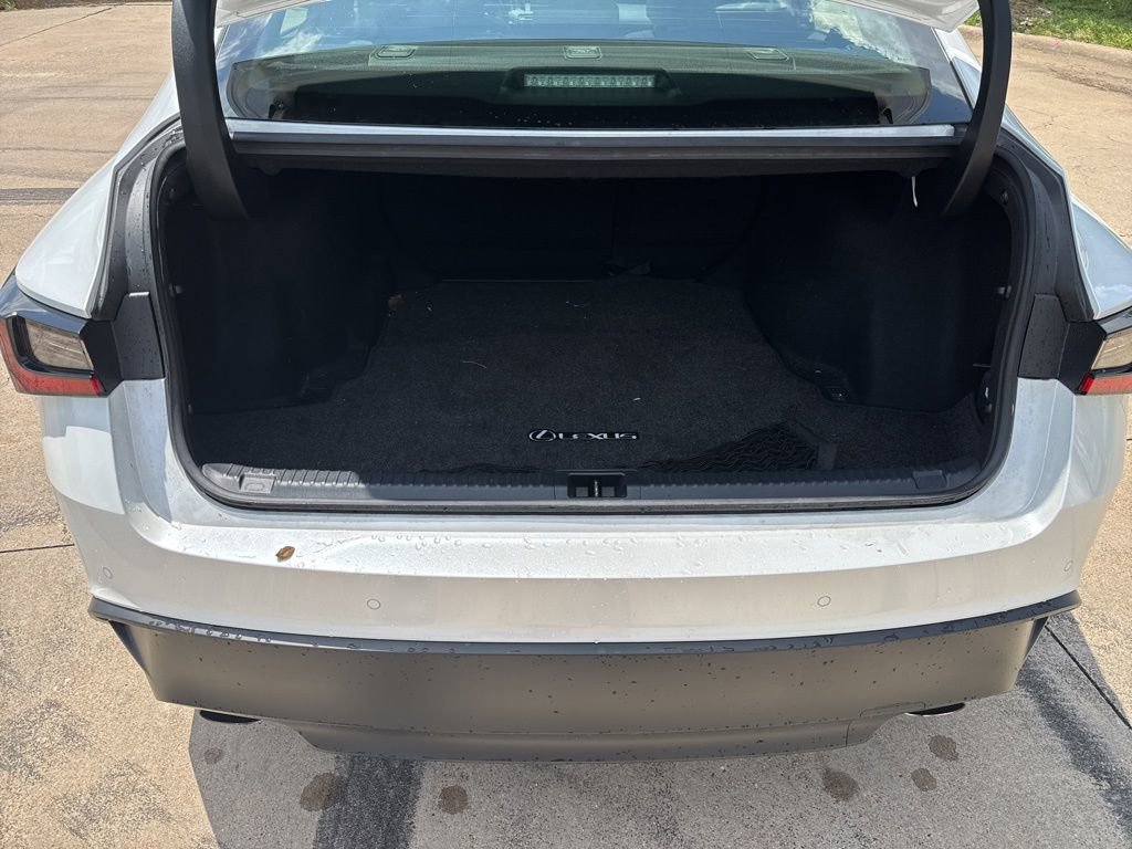 Used 2023 Lexus IS 300 w/ Comfort Package RWD image 13