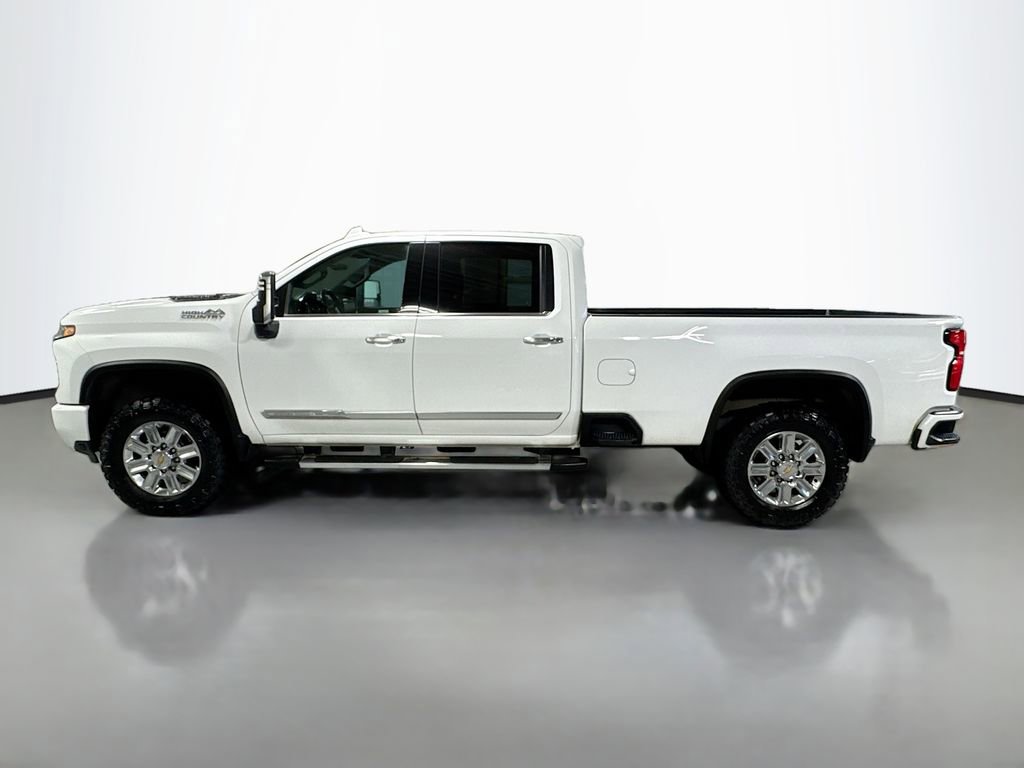 Used 2024 Chevrolet Silverado 3500 High Country w/ High Country Premium Package image 9