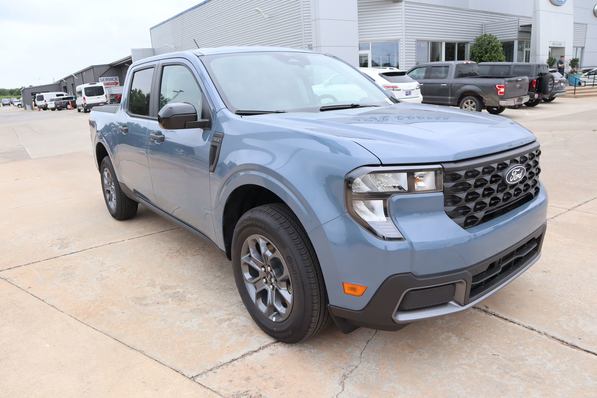 New 2026 Ford Maverick XLT w/ Equipment Group 301A