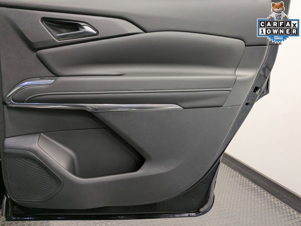 Used 2025 Chevrolet Traverse LT w/ Driver Confidence Package AWD/4WD image 25