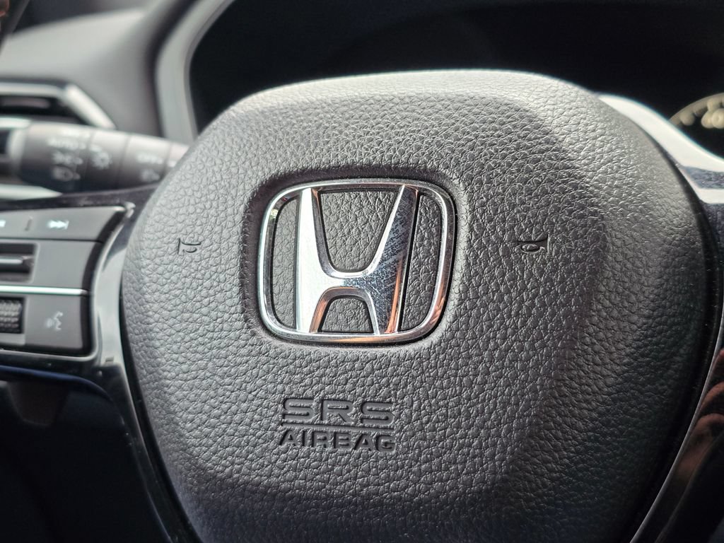 Used 2023 Honda Pilot TrailSport image 34