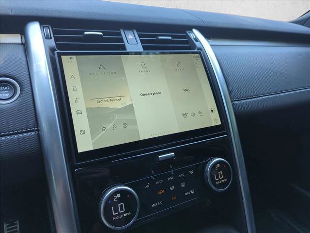 Certified 2024 Land Rover Discovery Dynamic SE image 26