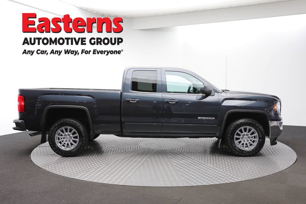 Used 2018 GMC Sierra 1500 SLE w/ SLE Value Package AWD/4WD image 3