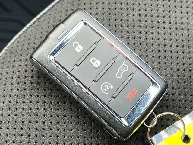 Used 2023 Jeep Grand Cherokee Altitude AWD/4WD image 31