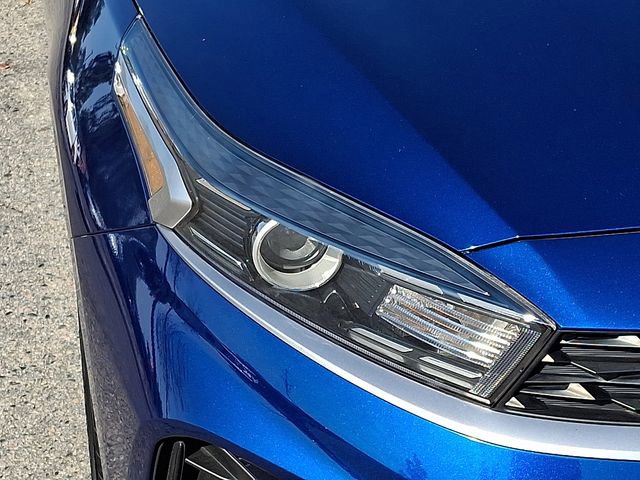 Certified 2022 Kia Forte LXS image 11