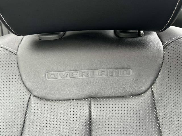 Used 2023 Jeep Grand Cherokee Overland w/ Luxury Tech Group IV image 20