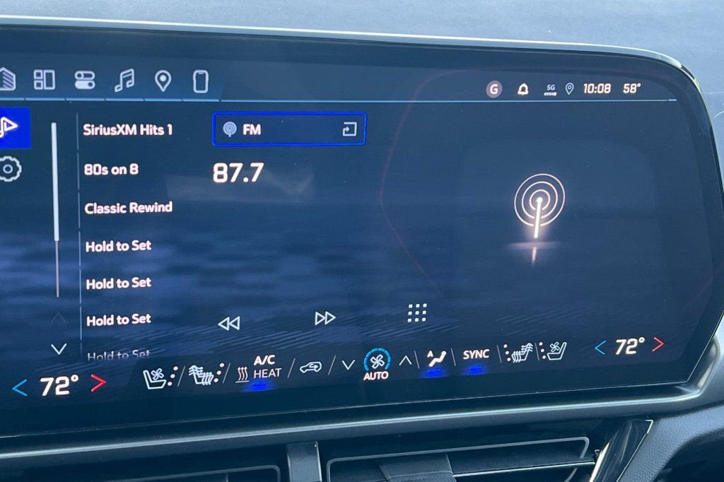 New 2026 Chevrolet Equinox EV RS w/ Convenience Package II FWD image 15