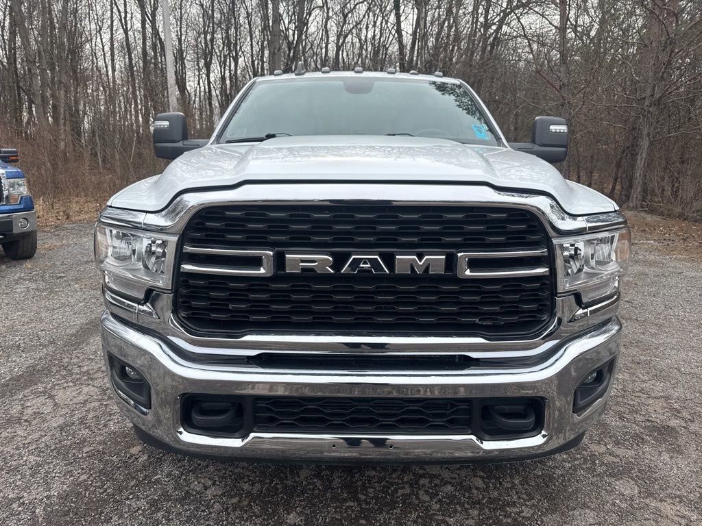 Used 2024 RAM 3500 Big Horn image 2