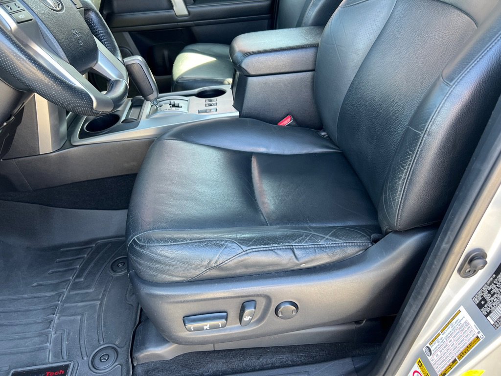 Used 2013 Toyota 4Runner Limited image 8