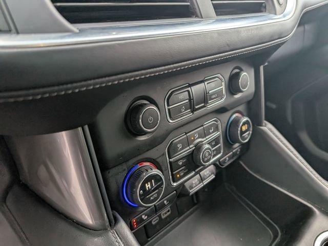 Used 2023 Chevrolet Tahoe Z71 w/ Luxury Package image 21