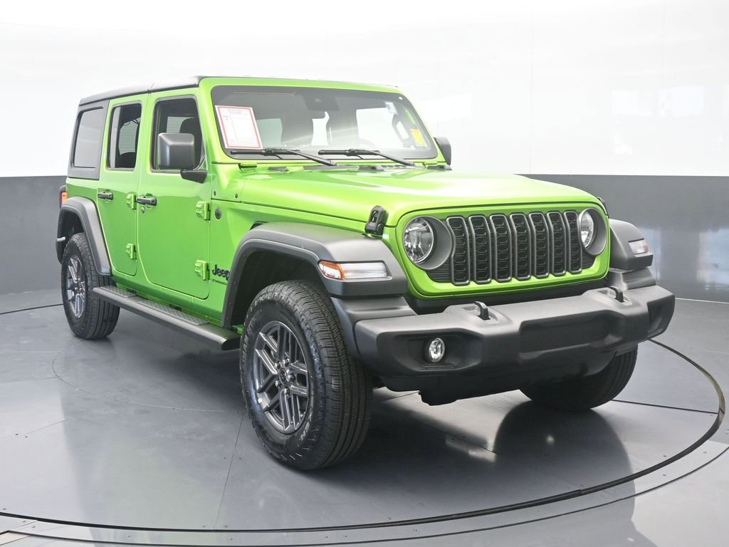 Used 2025 Jeep Wrangler Sport S image 9