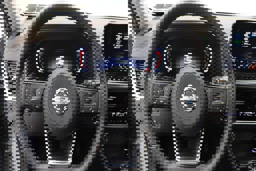 Used 2023 Nissan Rogue Platinum w/ Platinum Premium Package image 19