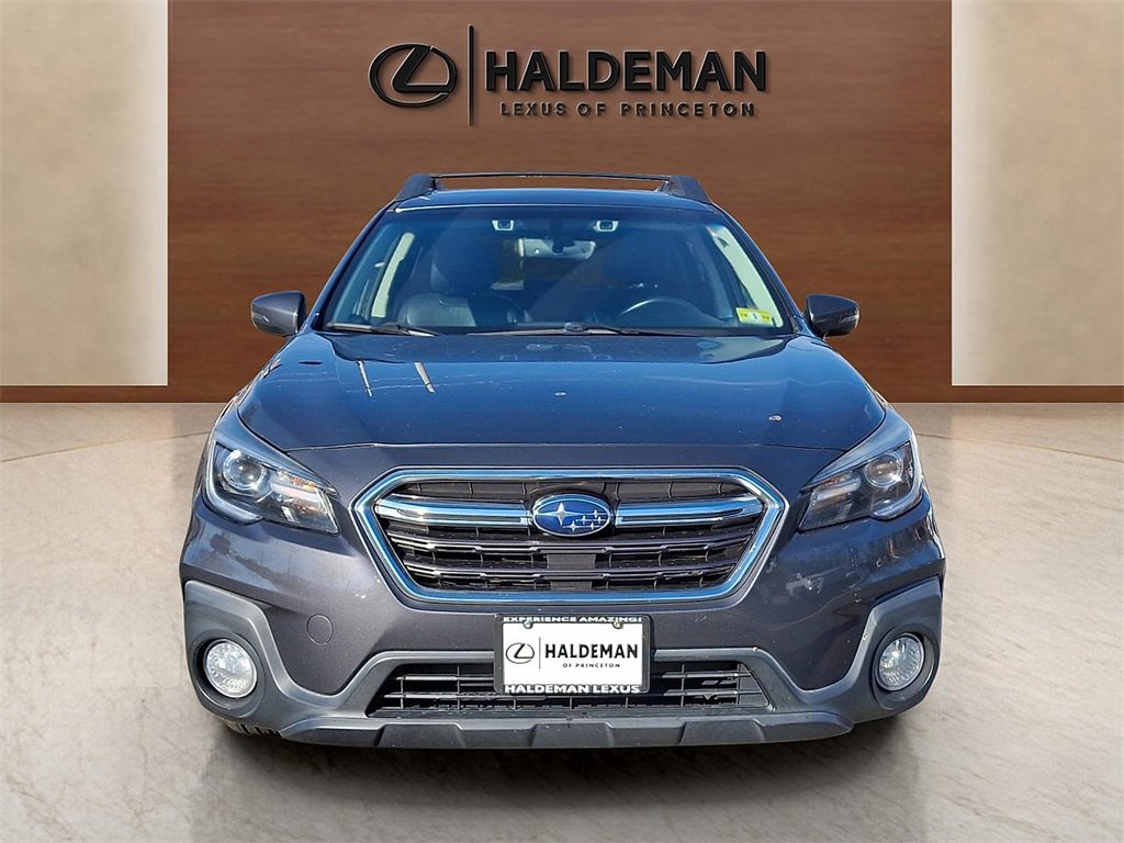 Used 2019 Subaru Outback 3.6R Limited image 2
