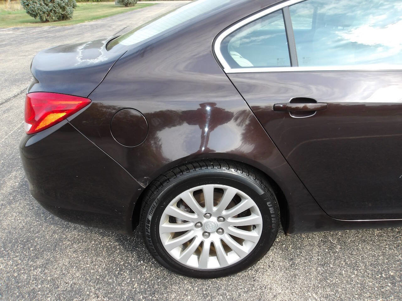 Used 2011 Buick Regal CXL image 30