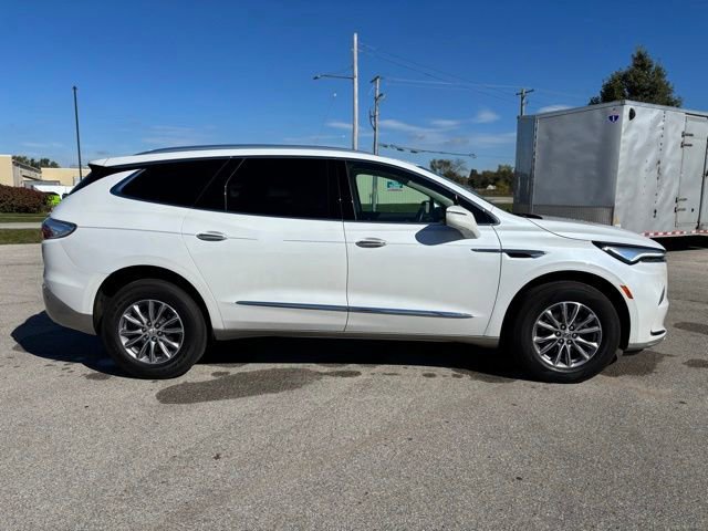 Used 2024 Buick Enclave Essence w/ Trailering Package, 5000 lbs. image 8